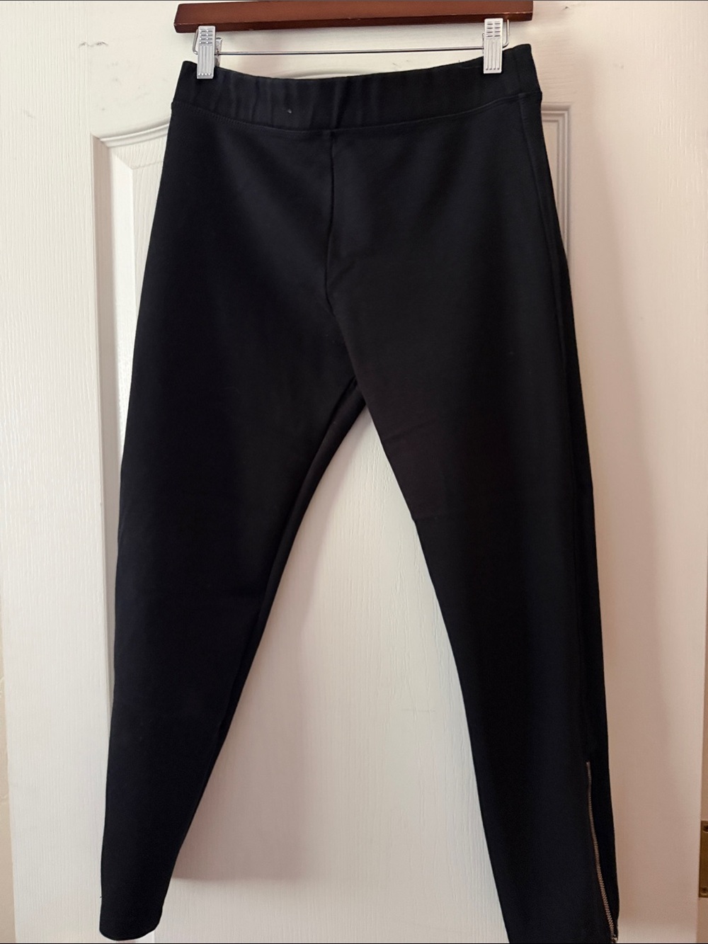 GAP Black Slim Leggings with Side Zipper Detail